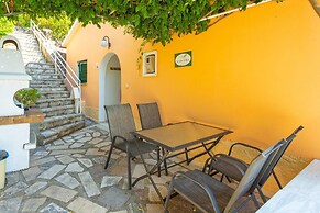 Villa Elia Large Private Pool Walk to Beach Sea Views A C Wifi Car Not