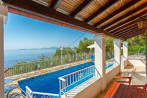 Villa Elia Large Private Pool Walk to Beach Sea Views A C Wifi Car Not