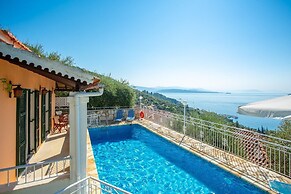 Villa Elia Large Private Pool Walk to Beach Sea Views A C Wifi Car Not