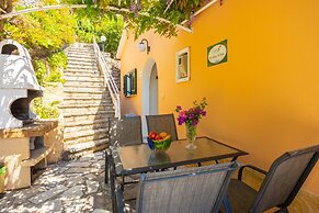 Villa Elia Large Private Pool Walk to Beach Sea Views A C Wifi Car Not