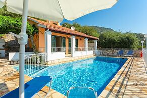 Villa Elia Large Private Pool Walk to Beach Sea Views A C Wifi Car Not