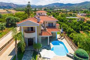 Villa Charianna Large Private Pool Walk to Beach Sea Views A C Wifi Ca