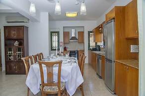 Villa Charianna Large Private Pool Walk to Beach Sea Views A C Wifi Ca