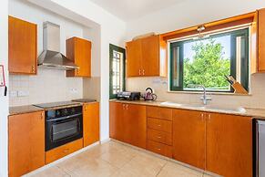 Villa Charianna Large Private Pool Walk to Beach Sea Views A C Wifi Ca