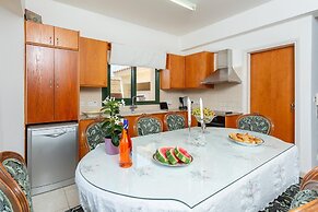 Villa Olivetta Large Private Pool Walk to Beach Sea Views A C Wifi Car