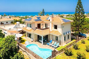 Villa Olivetta Large Private Pool Walk to Beach Sea Views A C Wifi Car