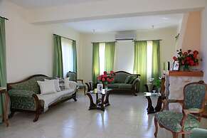 Villa Olivetta Large Private Pool Walk to Beach Sea Views A C Wifi Car