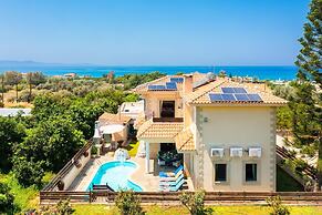 Villa Olivetta Large Private Pool Walk to Beach Sea Views A C Wifi Car