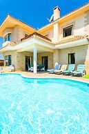 Villa Olivetta Large Private Pool Walk to Beach Sea Views A C Wifi Car