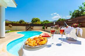 Villa Olivetta Large Private Pool Walk to Beach Sea Views A C Wifi Car