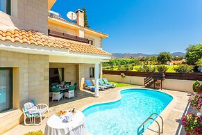 Villa Olivetta Large Private Pool Walk to Beach Sea Views A C Wifi Car