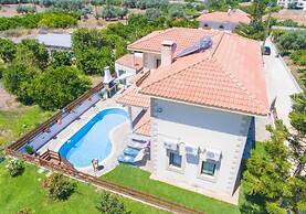 Villa Olivetta Large Private Pool Walk to Beach Sea Views A C Wifi Car