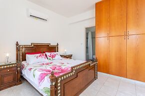 Villa Olivetta Large Private Pool Walk to Beach Sea Views A C Wifi Car