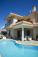 Villa Olivetta Large Private Pool Walk to Beach Sea Views A C Wifi Car