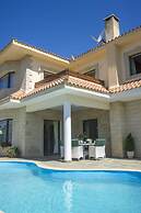 Villa Olivetta Large Private Pool Walk to Beach Sea Views A C Wifi Car