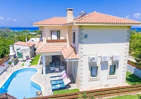 Villa Olivetta Large Private Pool Walk to Beach Sea Views A C Wifi Car
