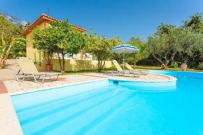 Villa Russa Dionisis Large Private Pool Walk to Beach Sea Views Wifi C