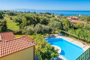 Villa Russa Dionisis Large Private Pool Walk to Beach Sea Views Wifi C
