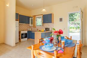 Villa Russa Dionisis Large Private Pool Walk to Beach Sea Views Wifi C