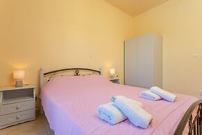 Villa Russa Alekos Large Private Pool Walk to Beach Sea Views Wifi Car