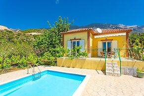 Villa Russa Alekos Large Private Pool Walk to Beach Sea Views Wifi Car
