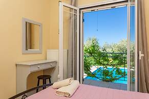 Villa Russa Alekos Large Private Pool Walk to Beach Sea Views Wifi Car