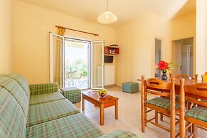 Villa Russa Alekos Large Private Pool Walk to Beach Sea Views Wifi Car