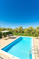 Villa Russa Alekos Large Private Pool Walk to Beach Sea Views Wifi Car