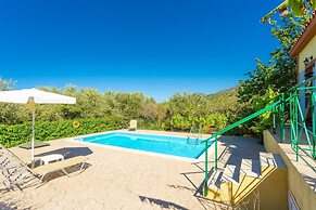 Villa Russa Alekos Large Private Pool Walk to Beach Sea Views Wifi Car