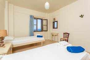 Villa Liakada Large Private Pool Walk to Beach Sea Views A C Wifi Car 