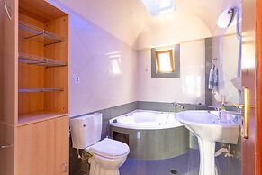 Souda Bay View Large Private Pool Walk to Beach Sea Views A C Wifi - 2