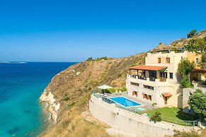 Souda Bay View Large Private Pool Walk to Beach Sea Views A C Wifi - 2