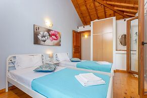 Villa Glysteri Large Private Pool Walk to Beach A C - 2125