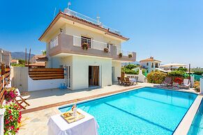 Kalisto Beach Villa Large Private Pool Walk to Beach Sea Views A C Wif