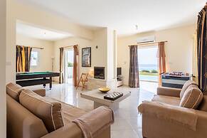 Kalisto Beach Villa Large Private Pool Walk to Beach Sea Views A C Wif
