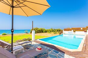 Kalisto Beach Villa Large Private Pool Walk to Beach Sea Views A C Wif