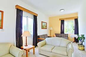 Sun Beach Villa Large Private Pool Walk to Beach A C Wifi Car Not Requ