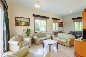 Argaka Sun Villa Thio Large Private Pool Walk to Beach Sea Views A C W