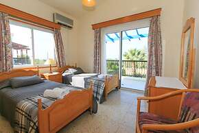 Argaka Sun Villa Thio Large Private Pool Walk to Beach Sea Views A C W