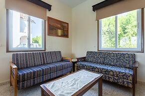 Argaka Sun Villa Thio Large Private Pool Walk to Beach Sea Views A C W