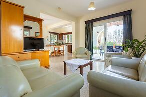 Argaka Sun Villa Thio Large Private Pool Walk to Beach Sea Views A C W