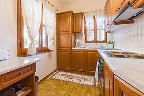 Villa Lina Large Private Pool Walk to Beach Sea Views A C Wifi Eco-fri