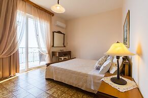 Villa Lina Large Private Pool Walk to Beach Sea Views A C Wifi Eco-fri