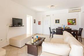 Villa Cherry Large Private Pool Walk to Beach Sea Views A C Wifi Car N