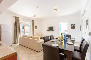 Villa Cherry Large Private Pool Walk to Beach Sea Views A C Wifi Car N