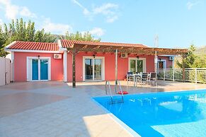 Villa Cherry Large Private Pool Walk to Beach Sea Views A C Wifi Car N