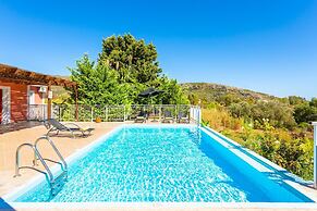 Villa Cherry Large Private Pool Walk to Beach Sea Views A C Wifi Car N