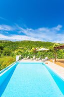 Villa Peach Large Private Pool Walk to Beach Sea Views A C Wifi Car No