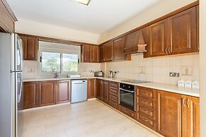 Villa Rose Large Private Pool Walk to Beach Sea Views A C Wifi - 2184