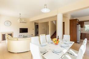 Villa Rose Large Private Pool Walk to Beach Sea Views A C Wifi - 2184